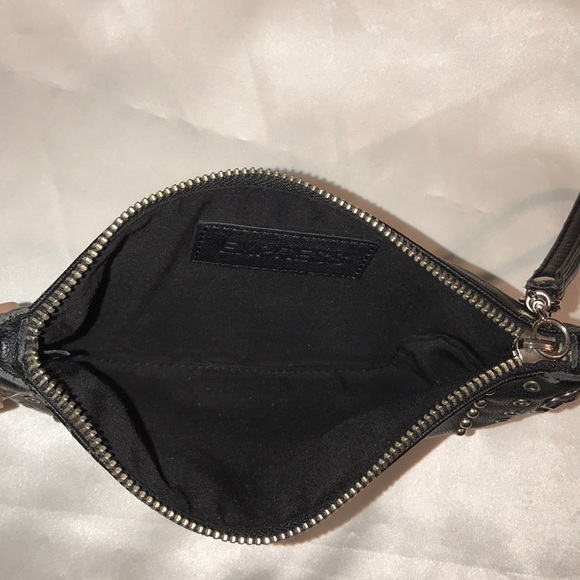 Express wristlet purse - Picture 7 of 8